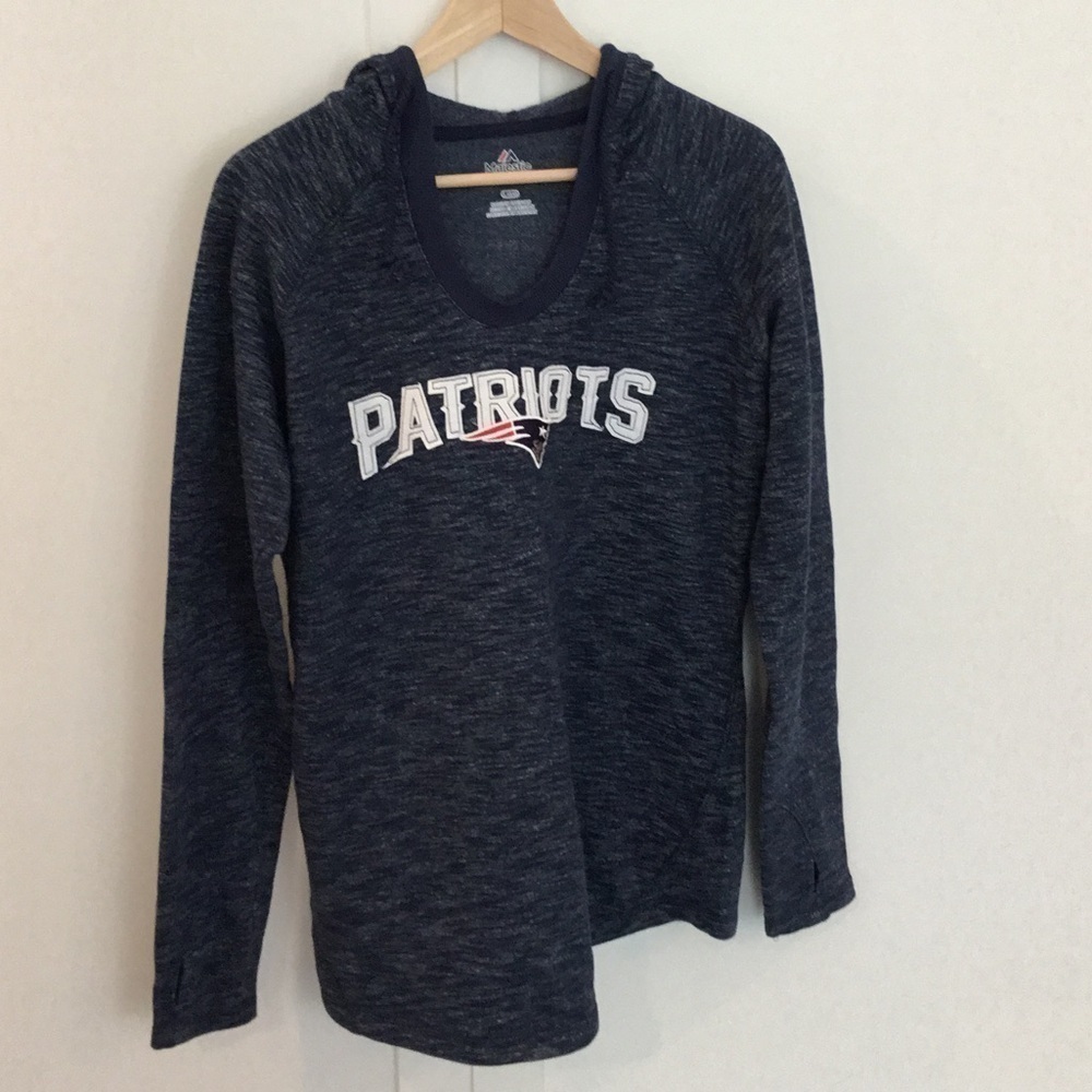 (2) N - Majestic Fan Fashion Patriots Hoodie Size L